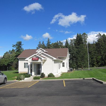 The Springwater Inn Ithaca Bagian luar foto