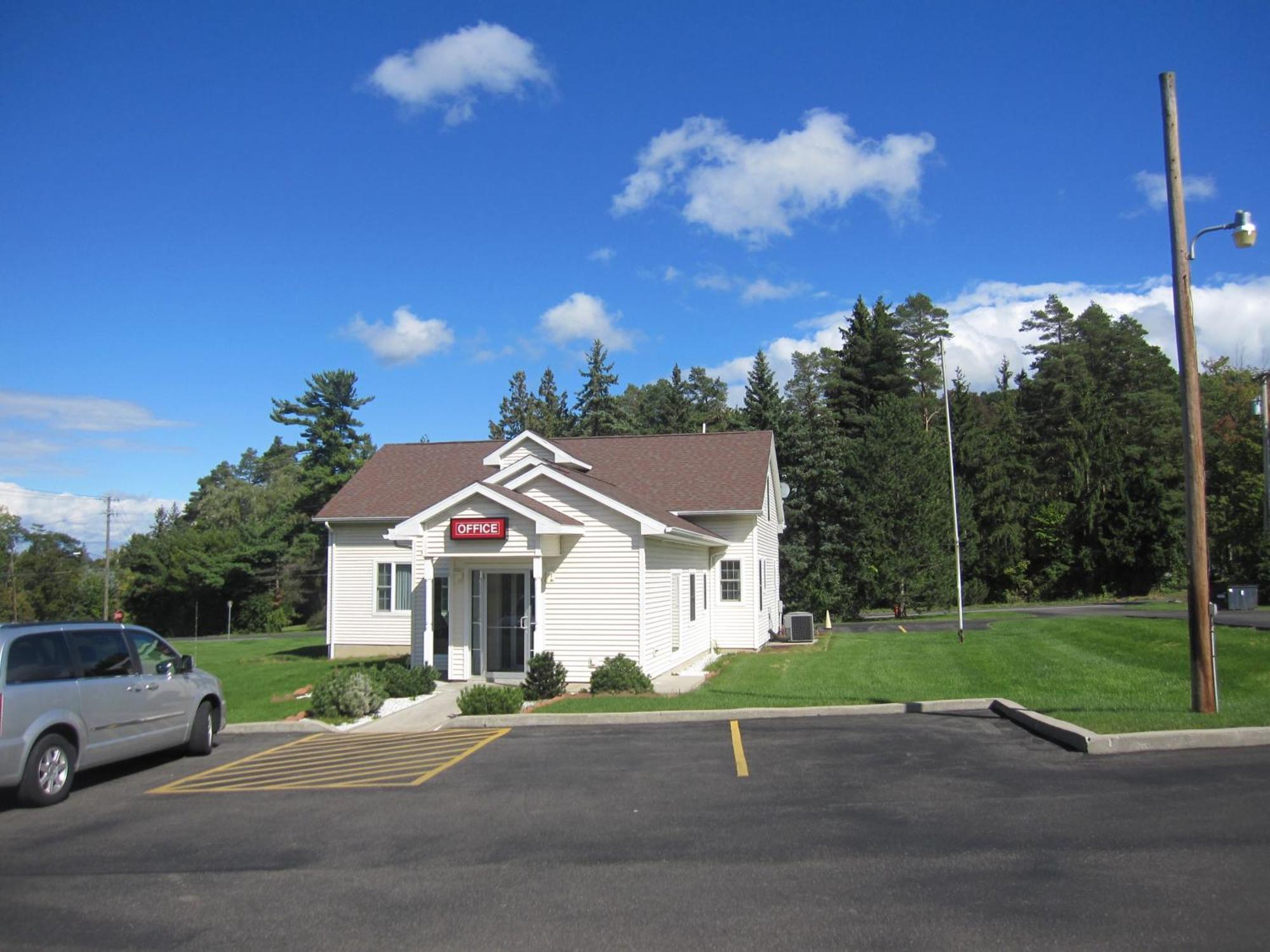 The Springwater Inn Ithaca Bagian luar foto