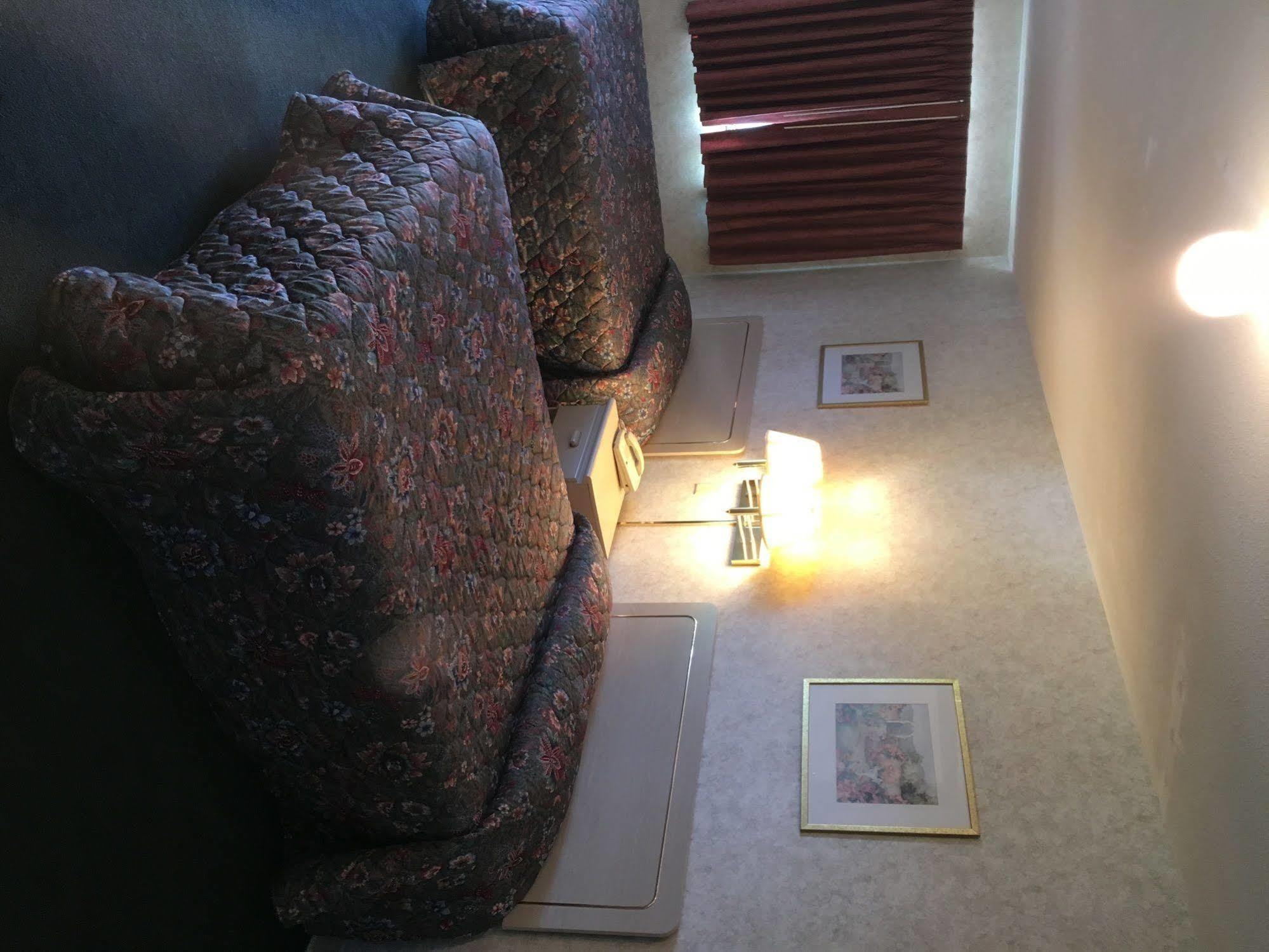 The Springwater Inn Ithaca Bagian luar foto